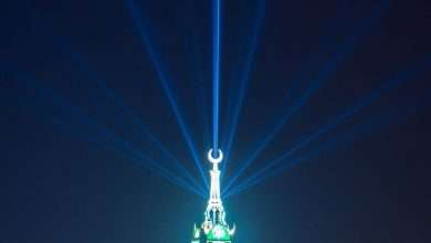 صور برج الساعة يطلق أضواء الليزر قبل موعد عيد الفطر 2018 في السعودية ساعة مكة 44