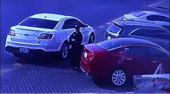 فتاة الدمام فيديو يظهر سرقة سيارة من خلال فتاة في الدمام فتاة تسرق سيارة 2