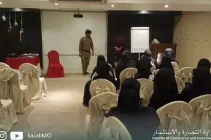 دفعوا 200 ألف ريال.. مداهمة تجمع لكيونت حضره 20 فتاة وشابًّا بالرياض