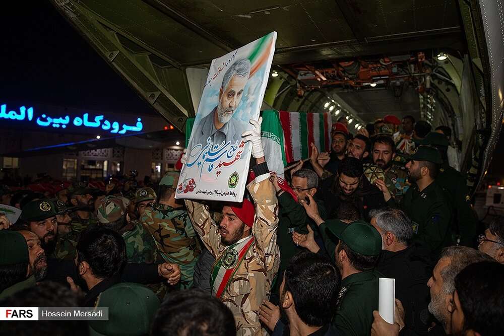 جنازة قاسم سليماني في إيران وليس في العراق 7