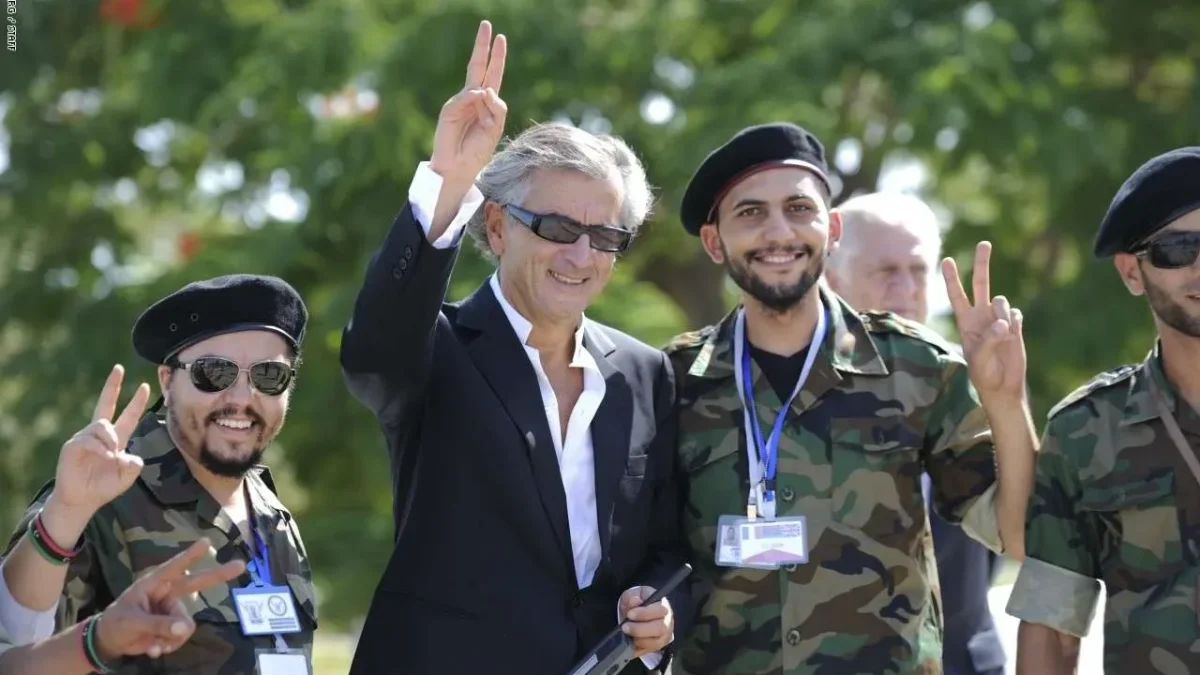 تسببت زيارة برنارد ليفي ليبيا في رد غاضب وأنباء عن رحيله من قبل ترهونه