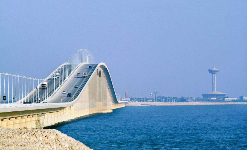 موعد فتح جسر الملك "فهد" بعد عيد الأضحى