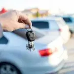 كيفية الحصول على إذن قيادة سيارة مستأجرة ينتهي بالتمليك