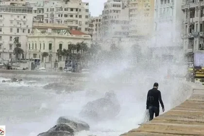 بالفيديو نوة الغطاس تضرب الإسكندرية اليوم رياح وأمطار غزيرة