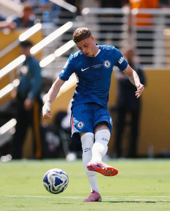 تشيلسي يتقدم على باريس سان