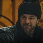 بعد وفاة أرطغرل خَلَفَه