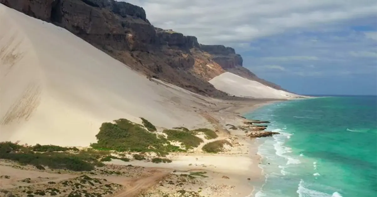 رحلات جدة سقطرى