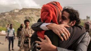 عاجل: (اليمن الغد) ينشر تفاصيل صفقة بين جماعة الحوثي والجيش الوطني (تفاصيل)
