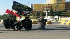 صور حسينية في صنعاء : شيعة اليمن في صنعاء يرفعون أعلام فيها ياحسينه يا عليه